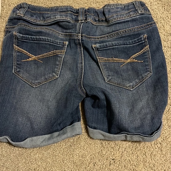 Mudd Jean Shorts - Picture 3 of 3